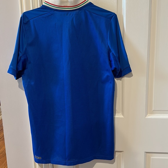 Puma Italia Soccer Jersey - Picture 2 of 10